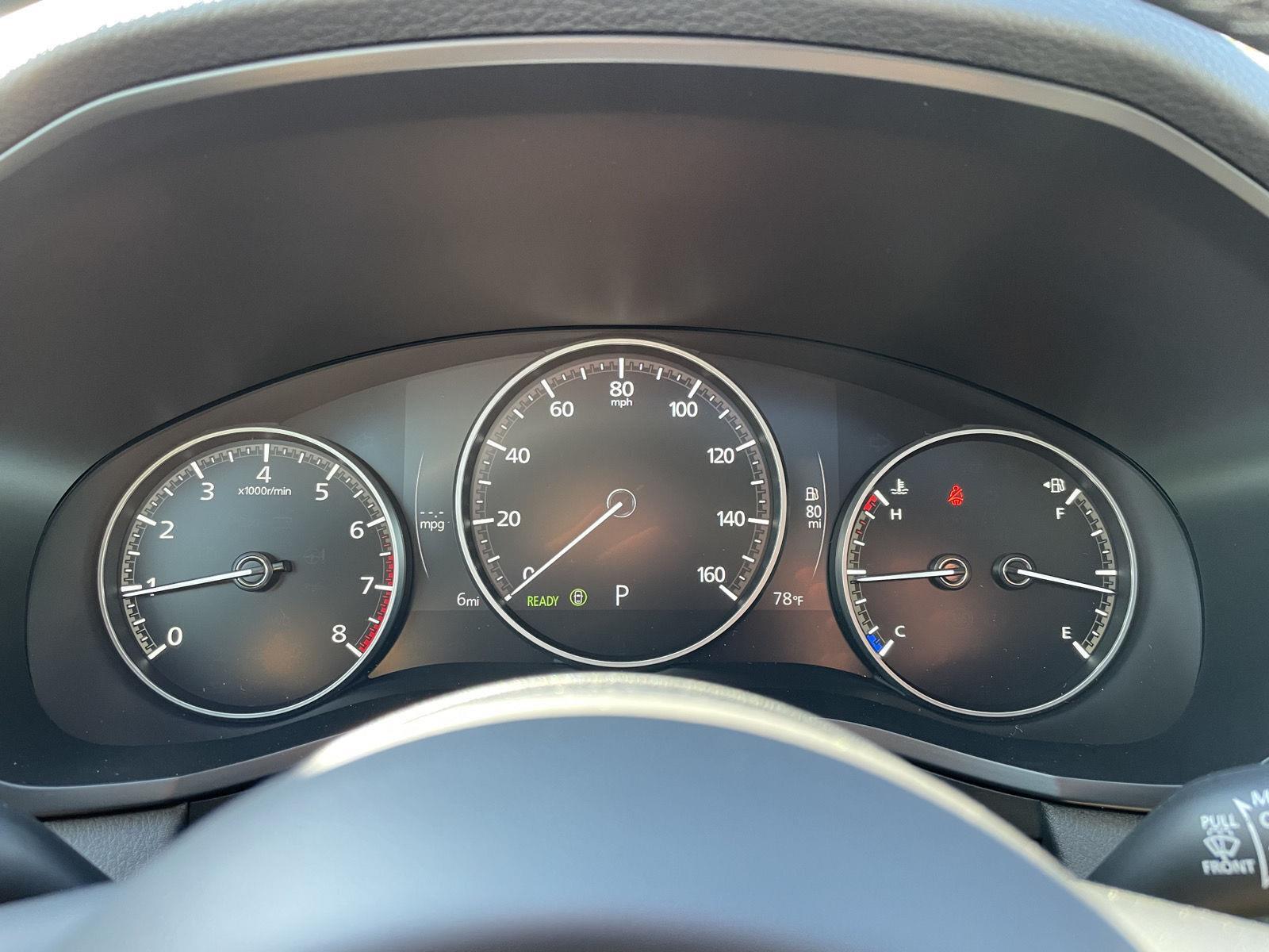Vehicle photo 14
