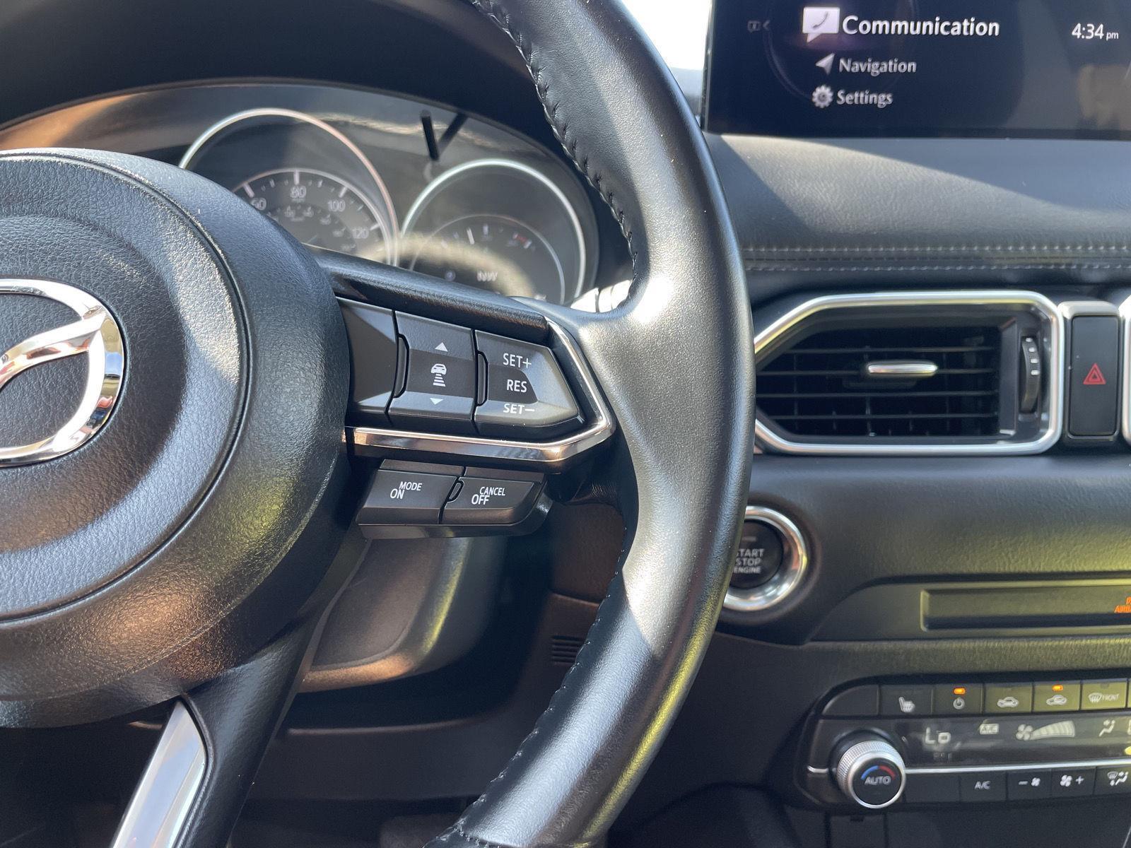 Vehicle photo 14