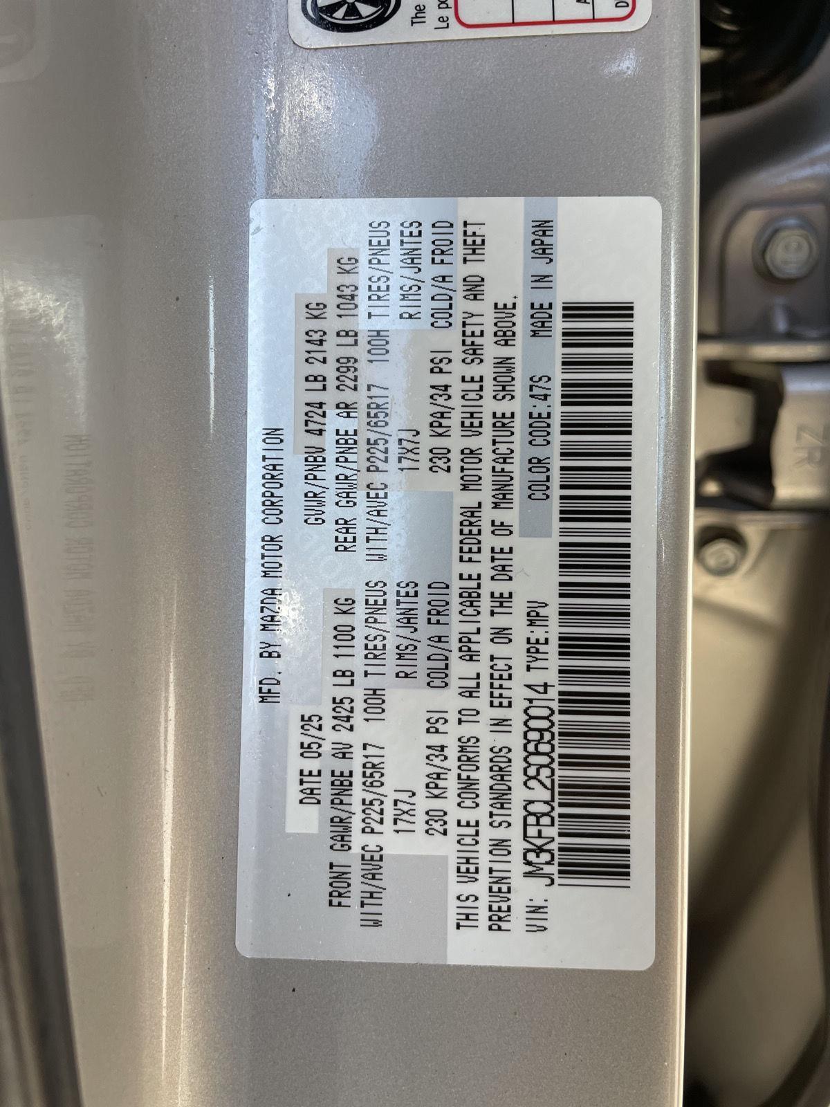 Vehicle photo 30