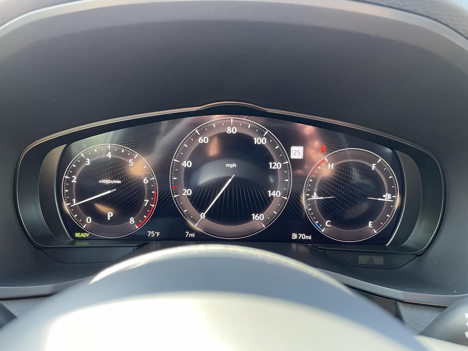 Vehicle photo 14
