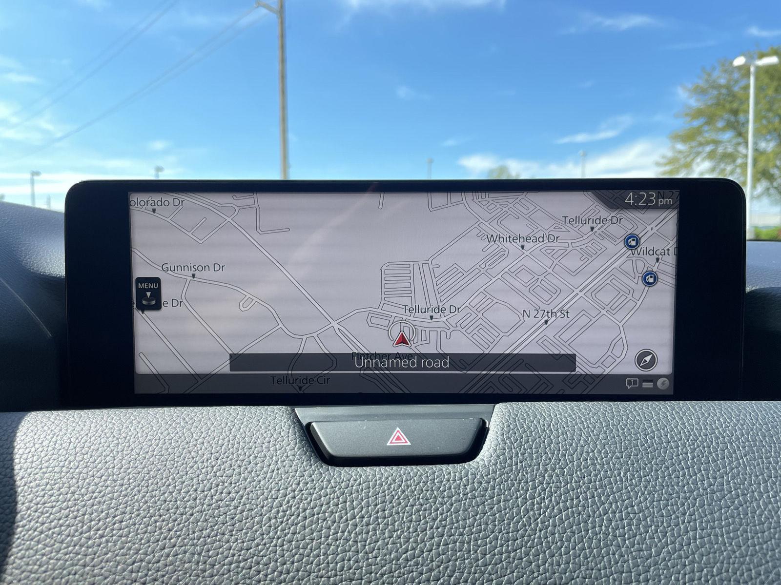 Vehicle photo 26