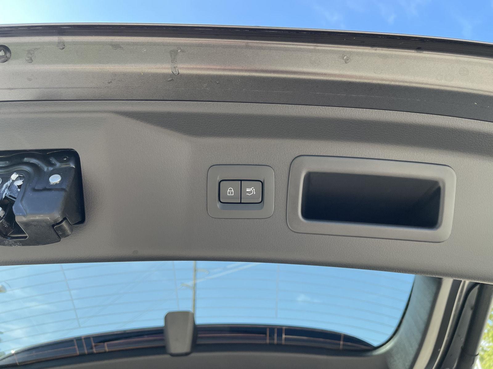 Vehicle photo 39