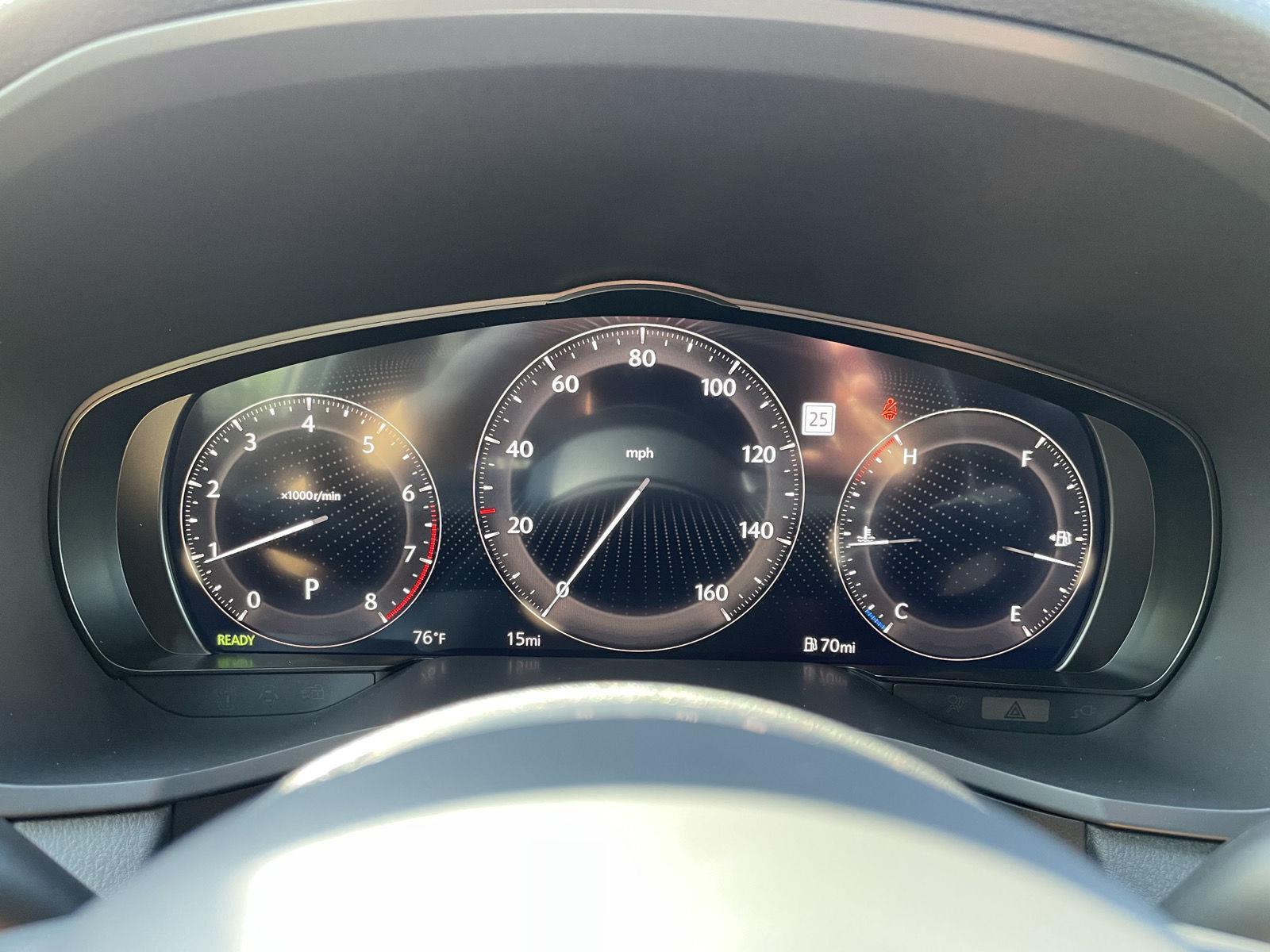 Vehicle photo 14