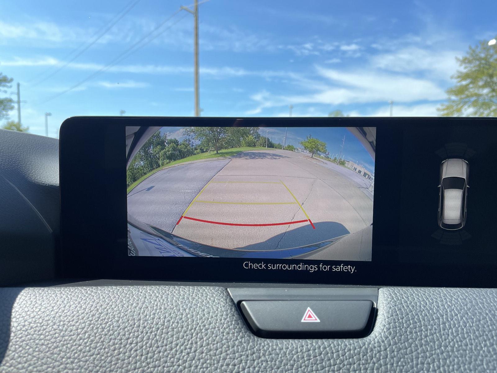 Vehicle photo 25