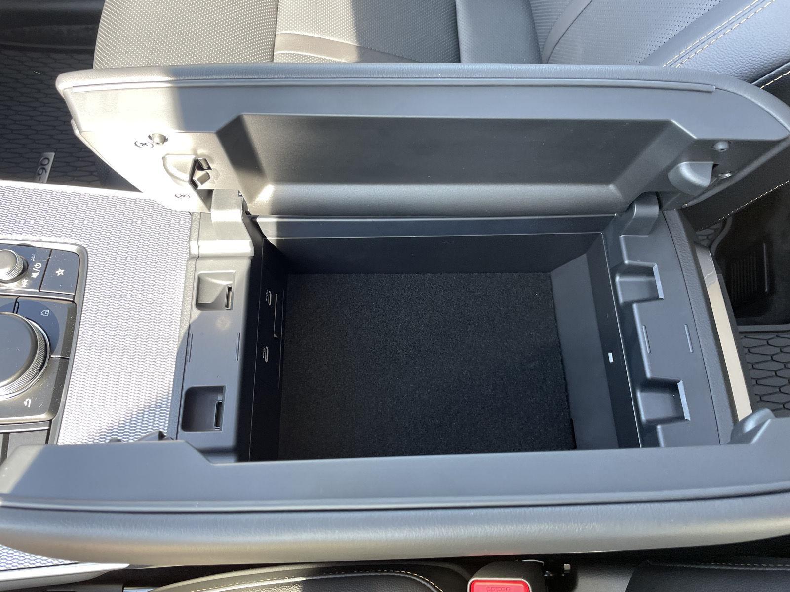Vehicle photo 34