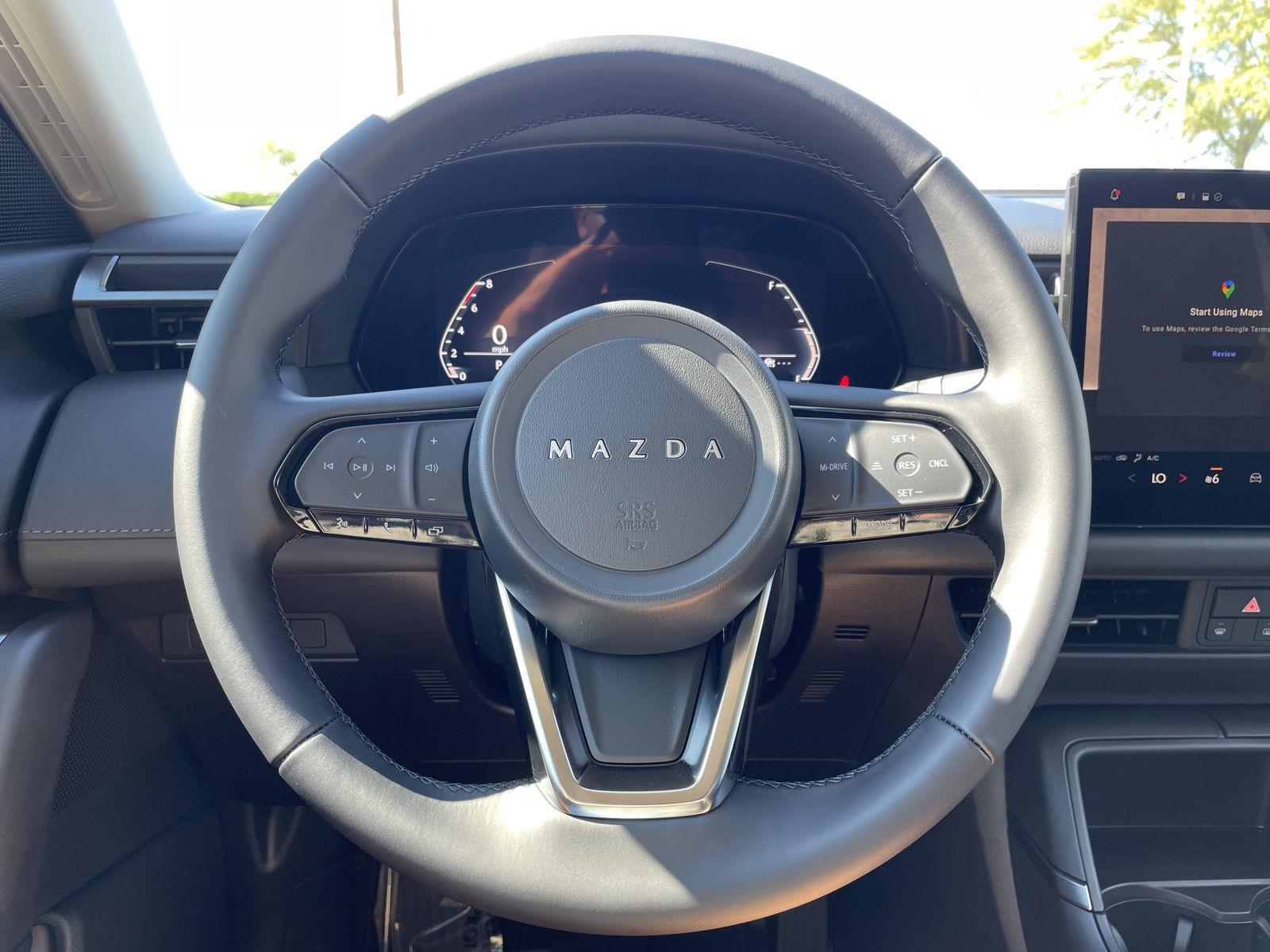 Vehicle photo 11
