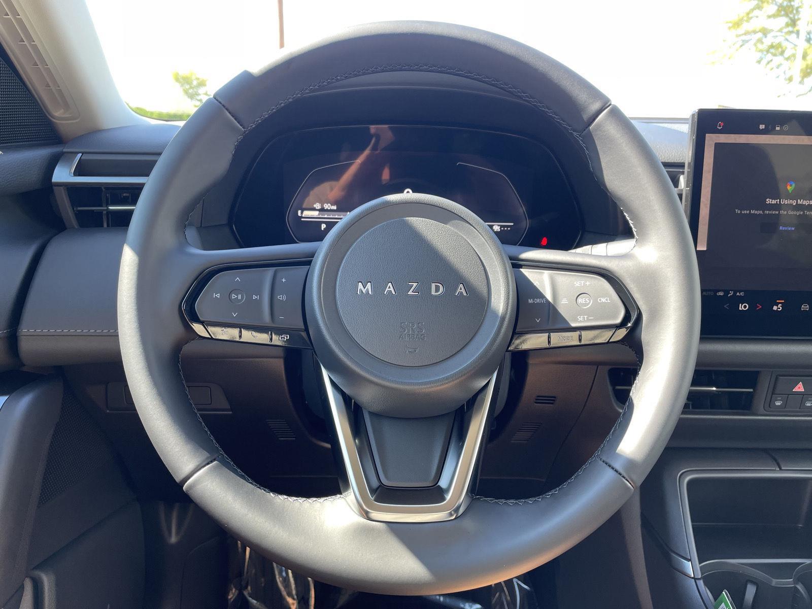 Vehicle photo 11