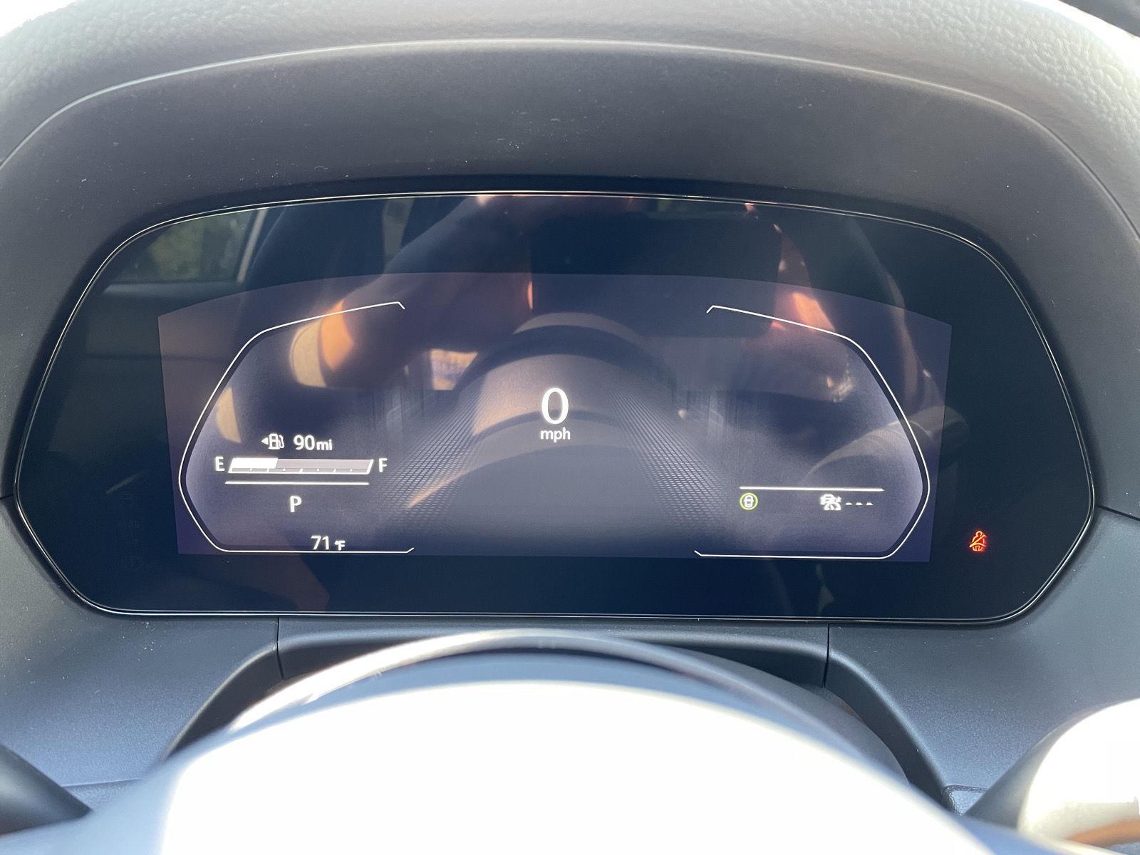 Vehicle photo 14