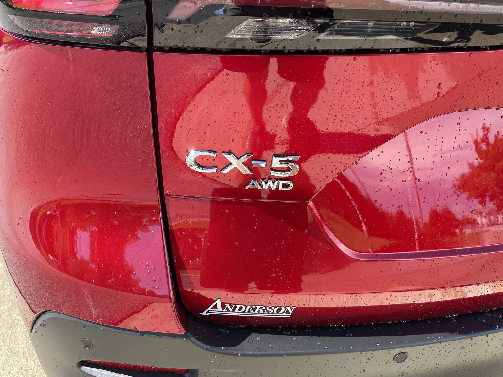 Vehicle photo 32