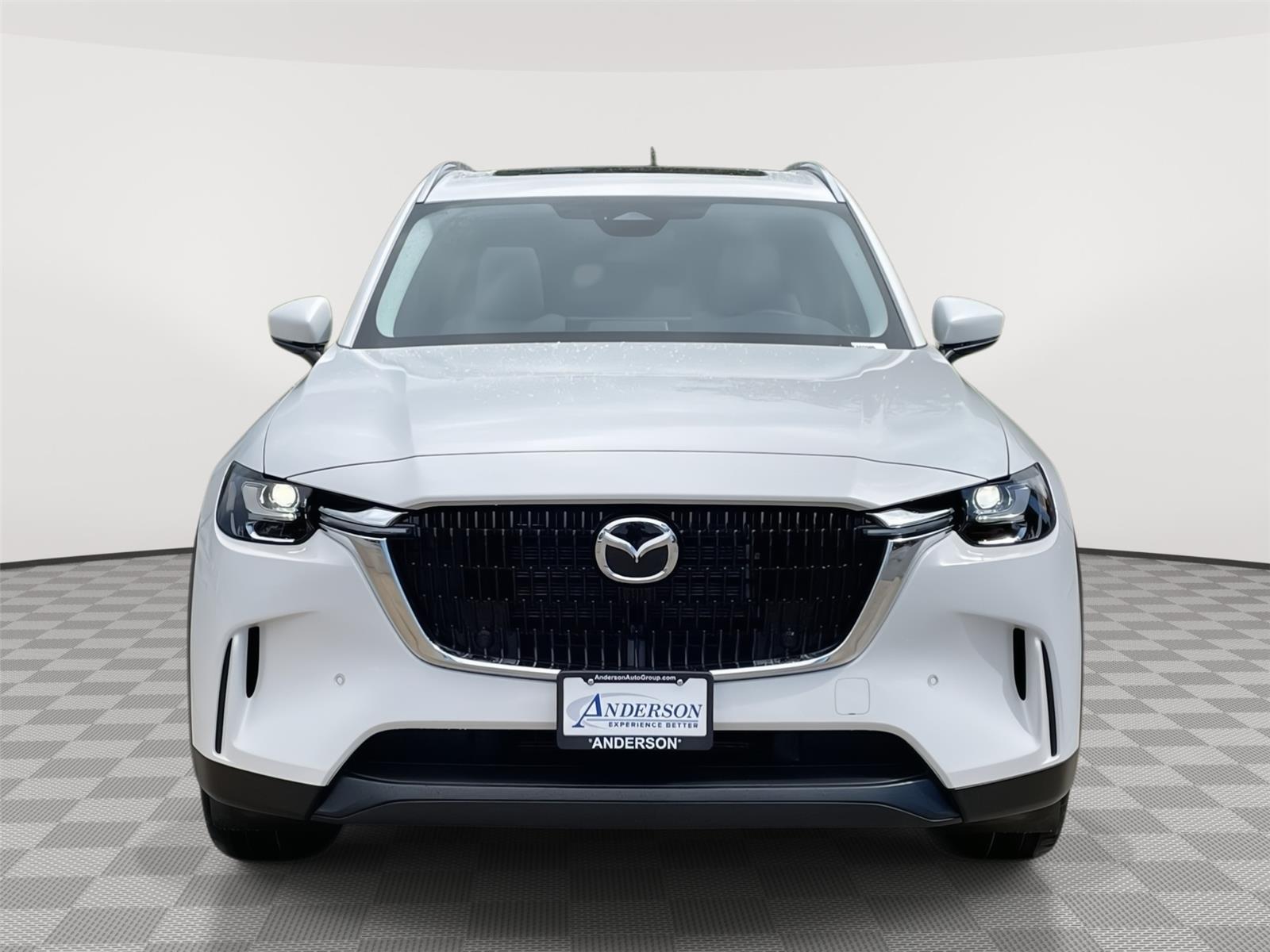 Vehicle photo 4