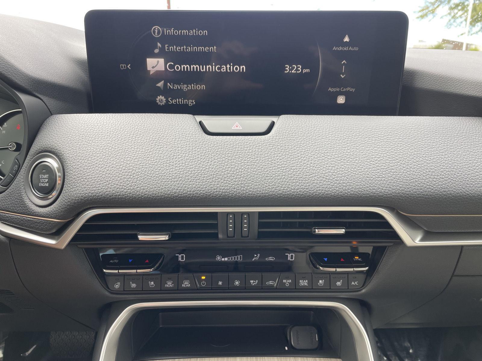 Vehicle photo 23