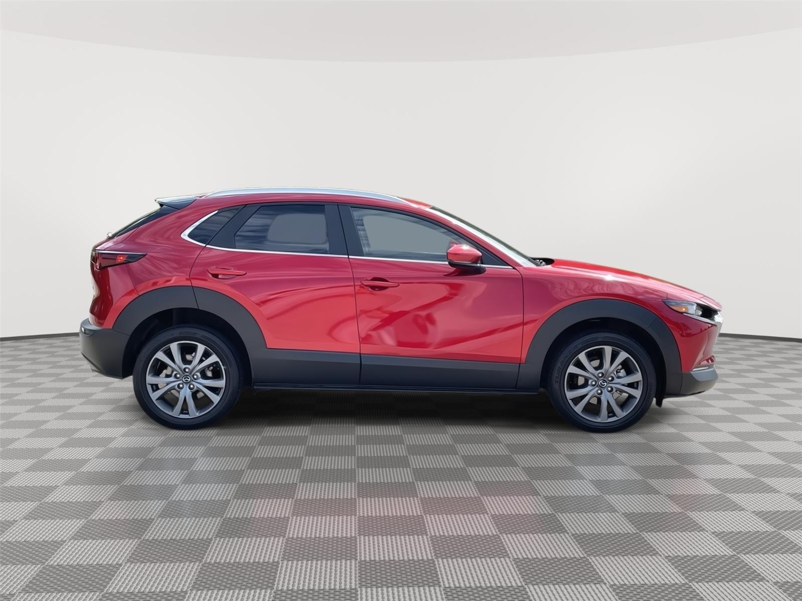 Vehicle photo 6