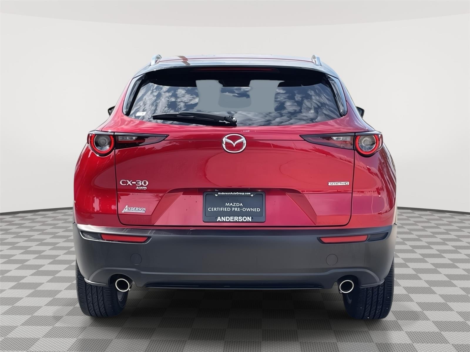 Vehicle photo 8
