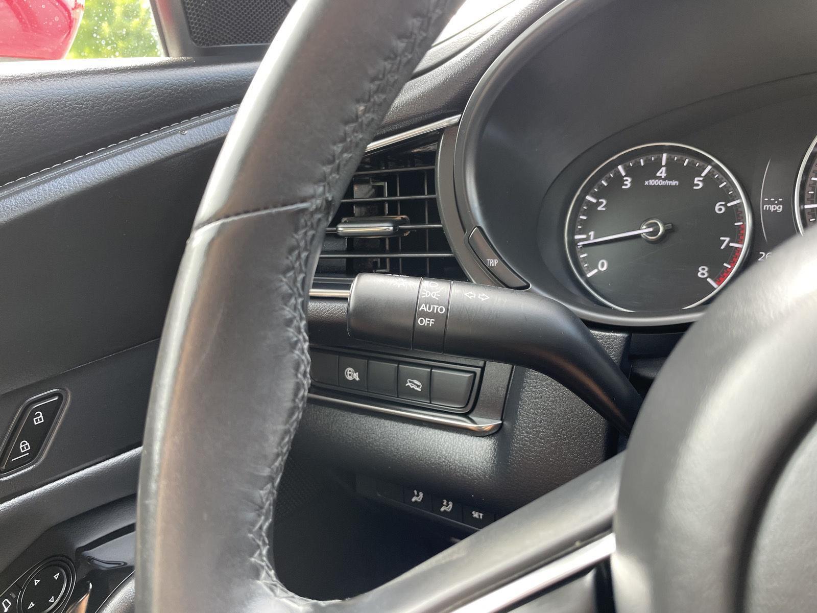 Vehicle photo 16