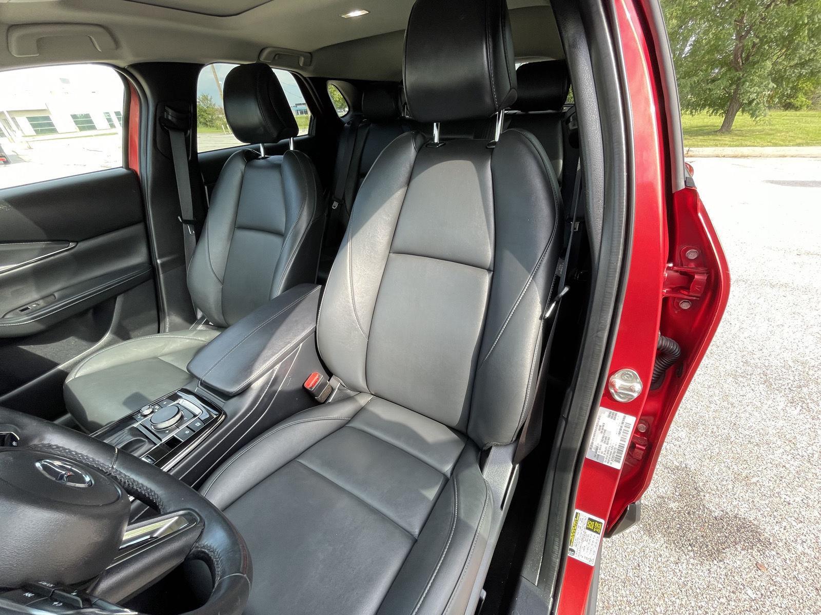 Vehicle photo 18