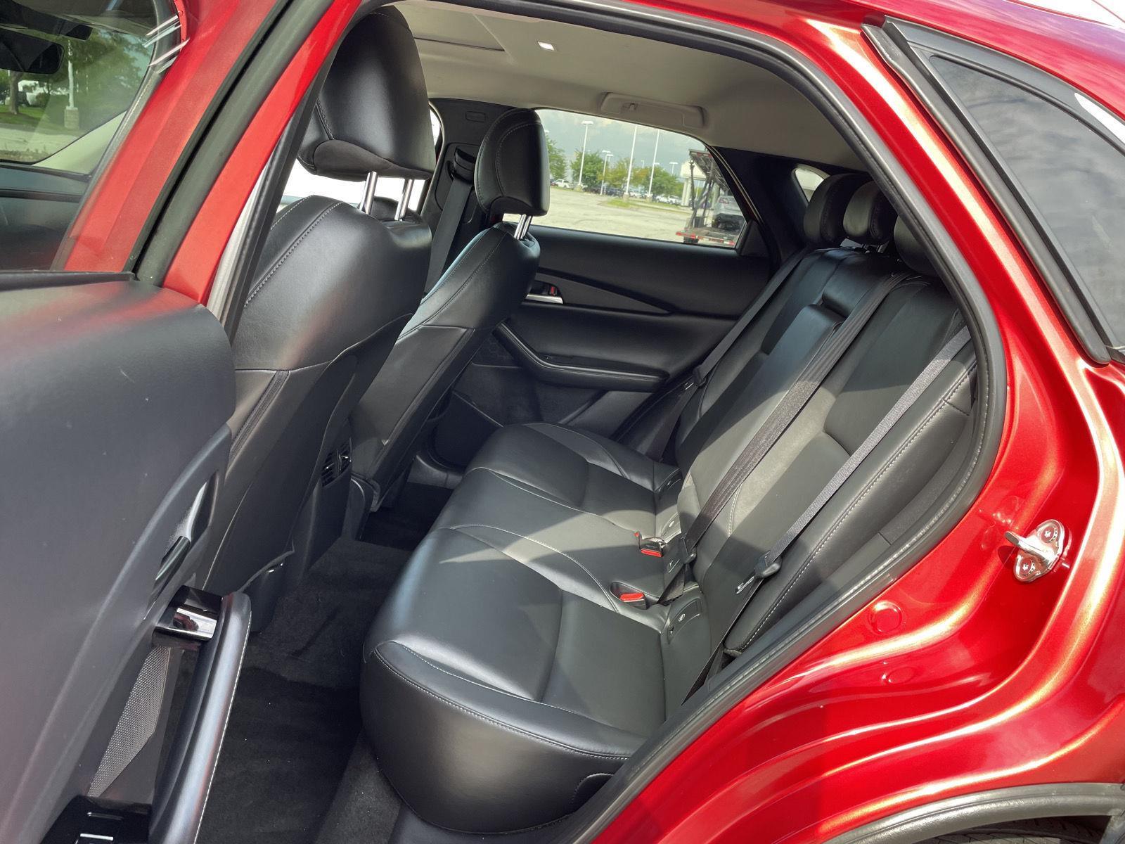 Vehicle photo 20