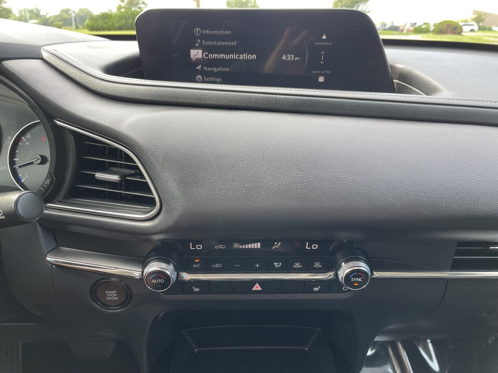 Vehicle photo 22