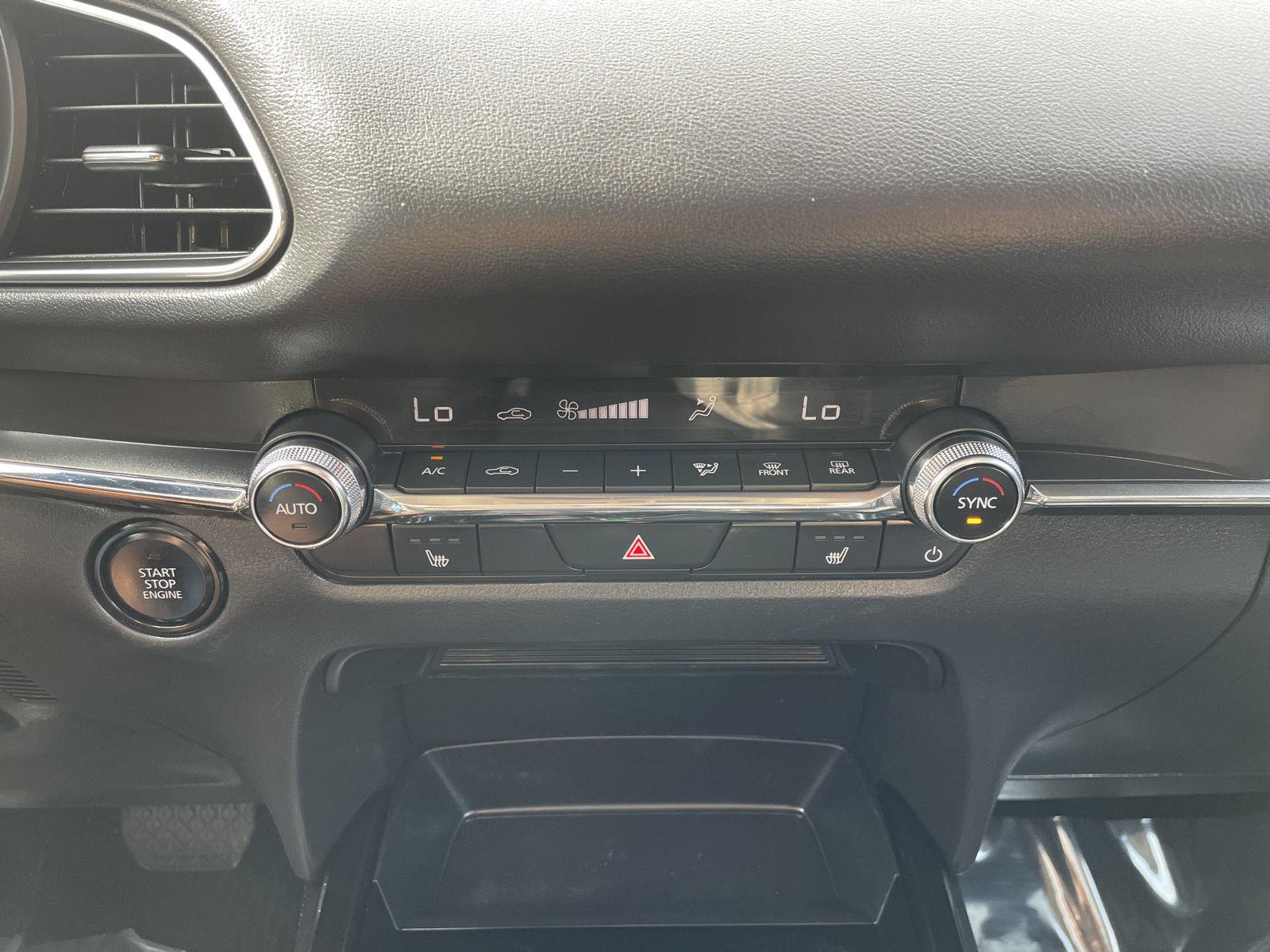 Vehicle photo 25