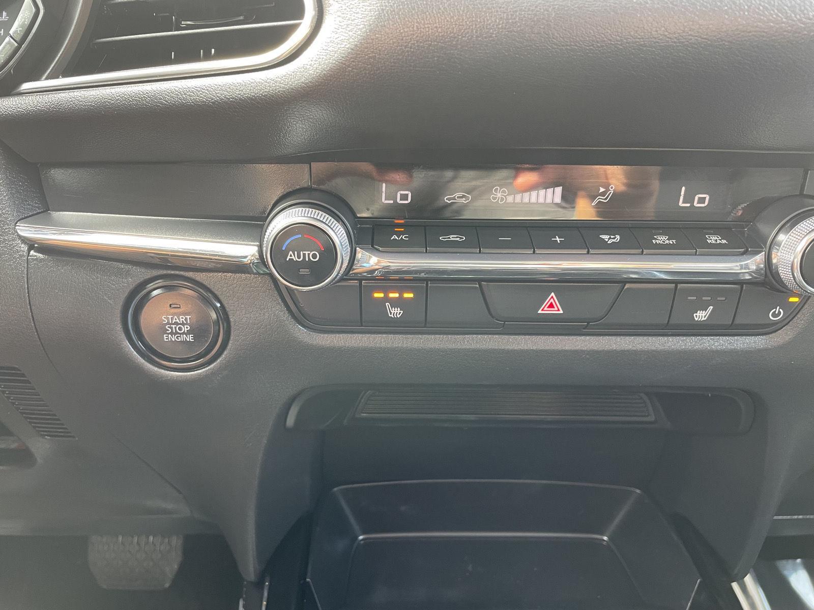 Vehicle photo 26