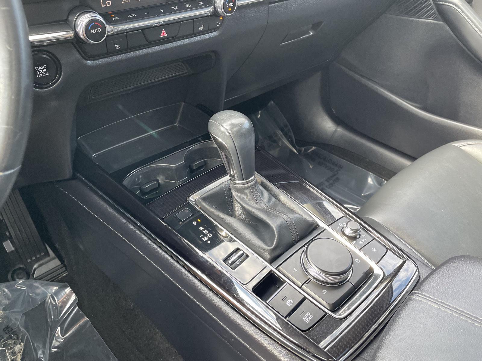 Vehicle photo 28