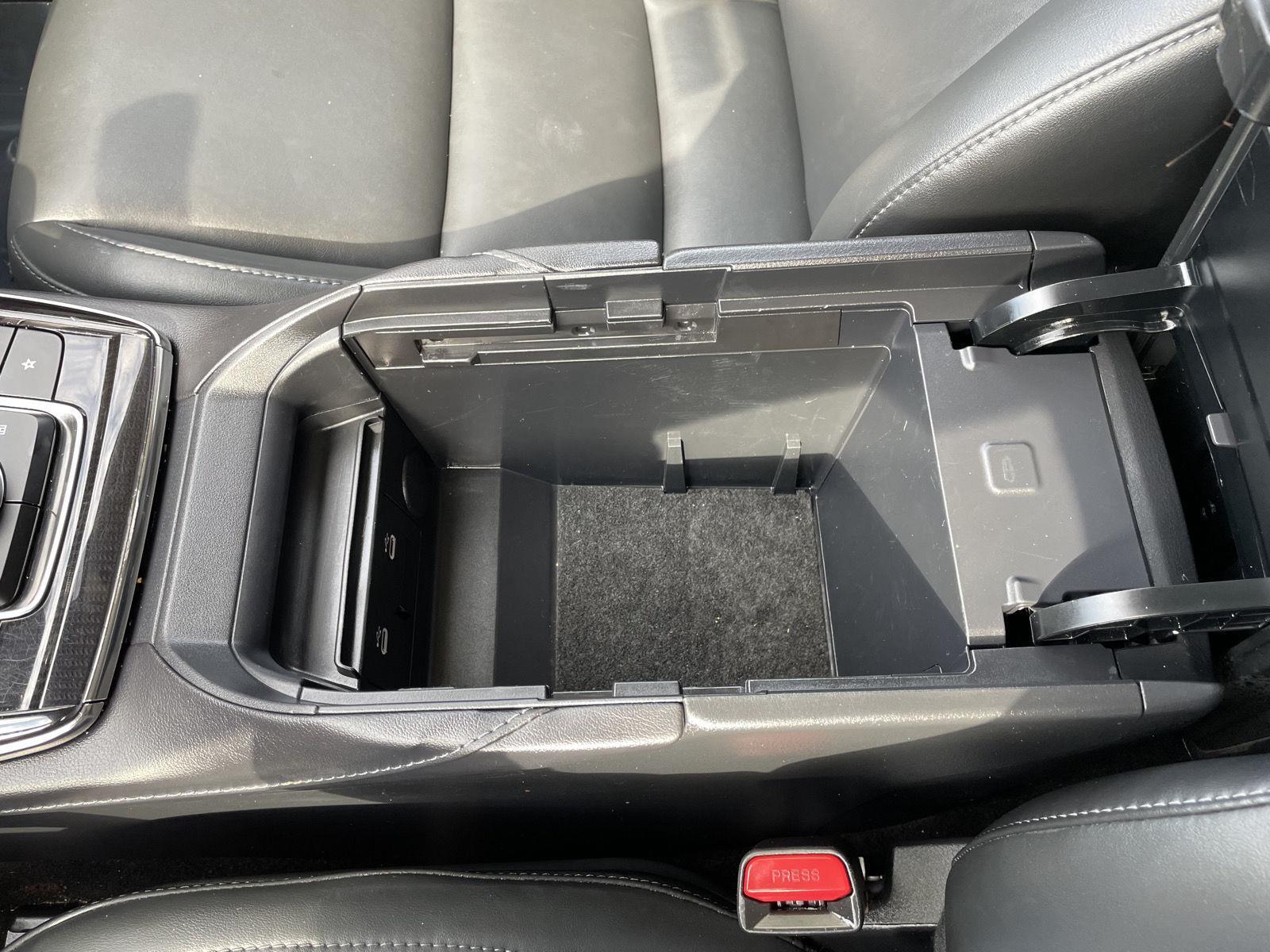 Vehicle photo 29