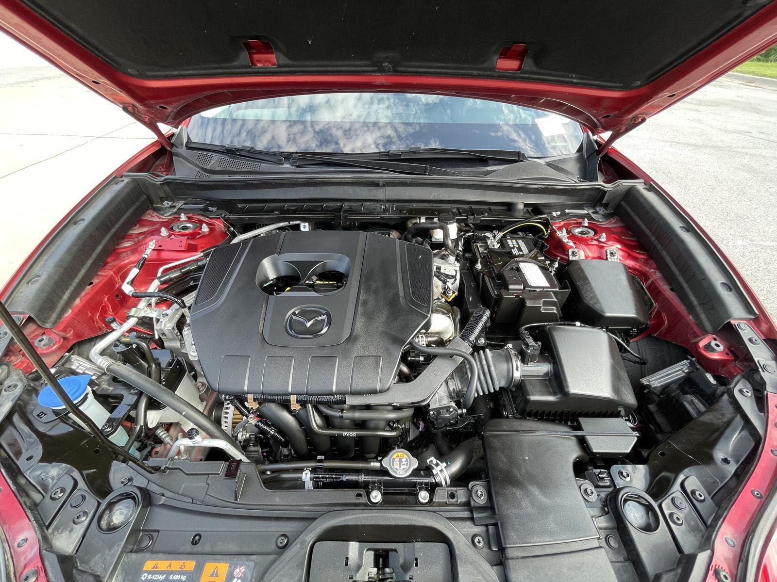 Vehicle photo 32
