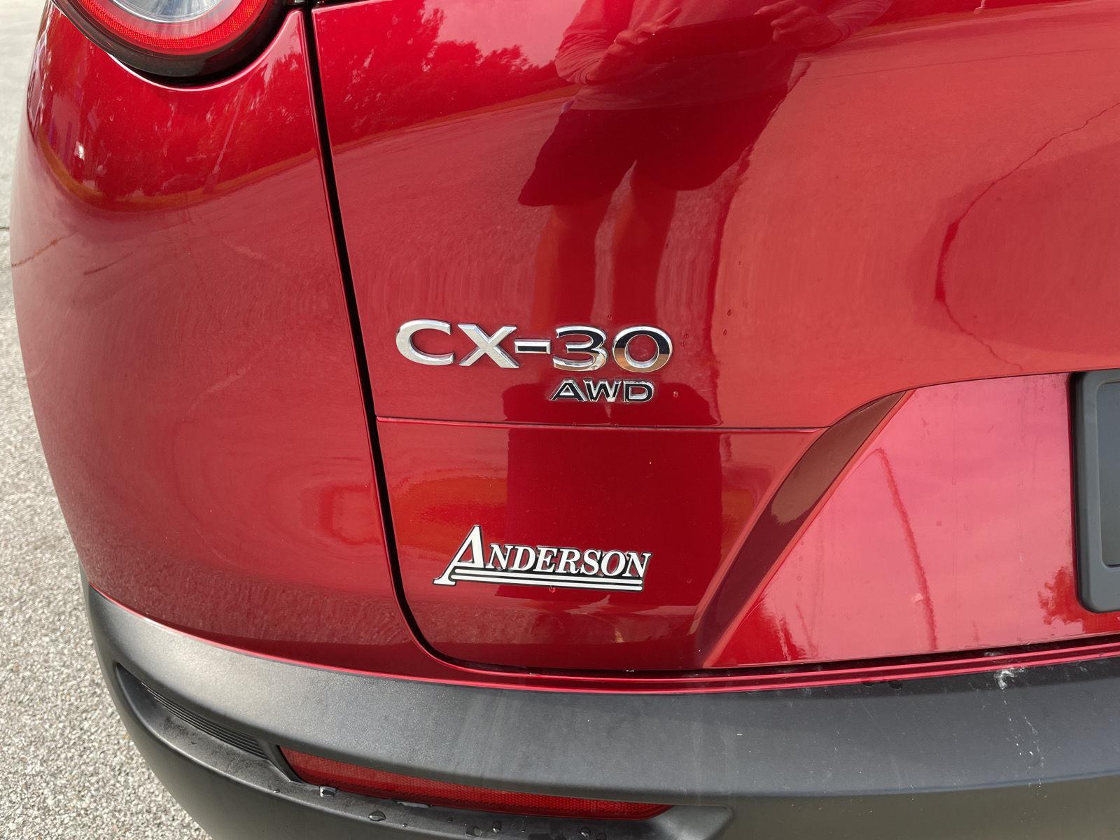 Vehicle photo 34