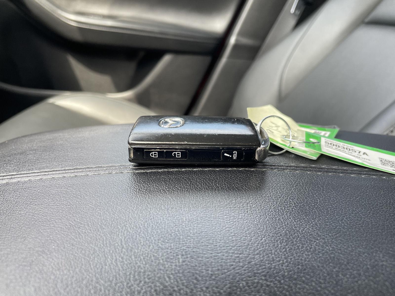 Vehicle photo 35