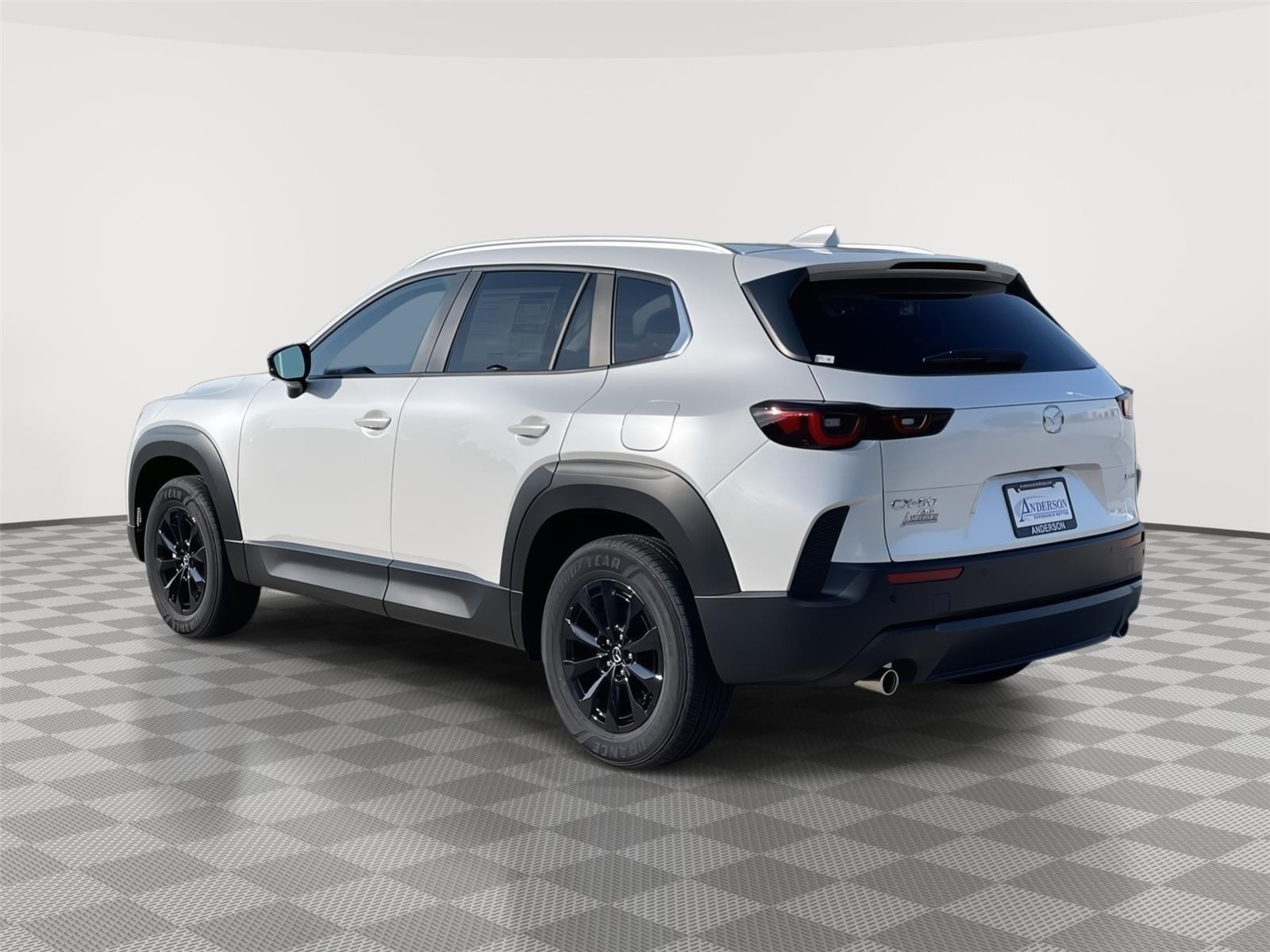 Vehicle photo 9
