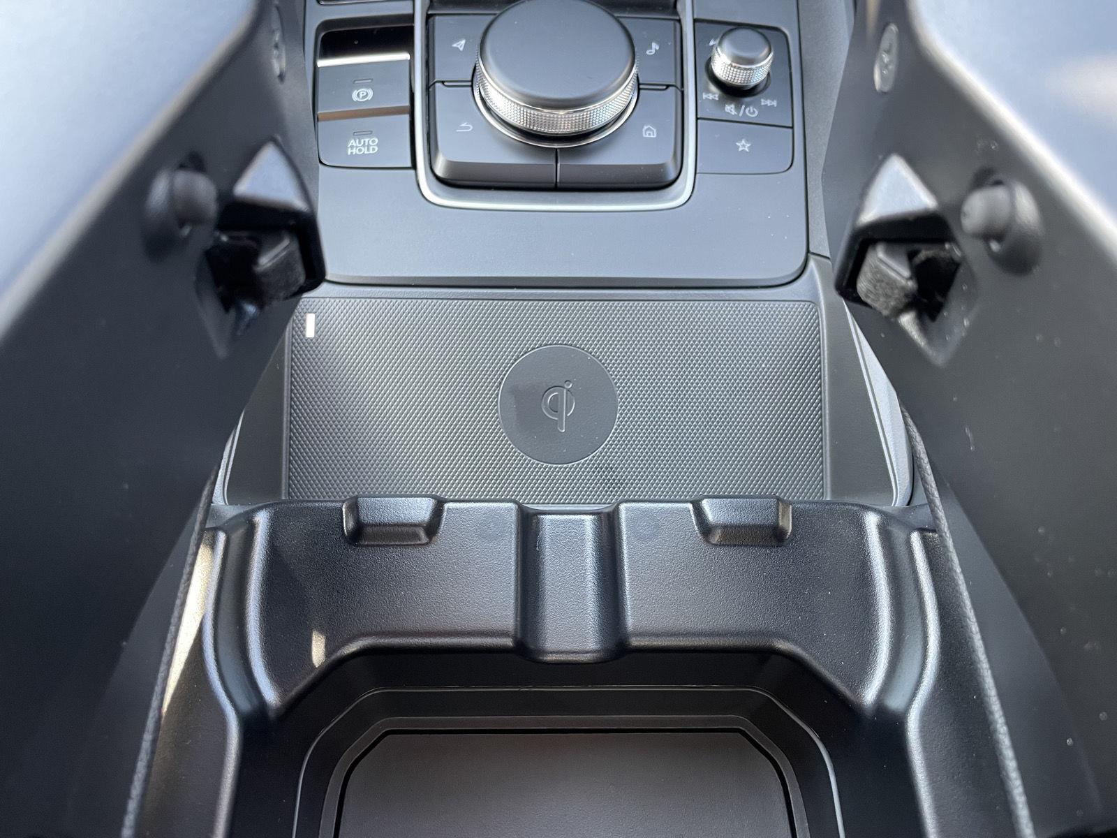 Vehicle photo 29