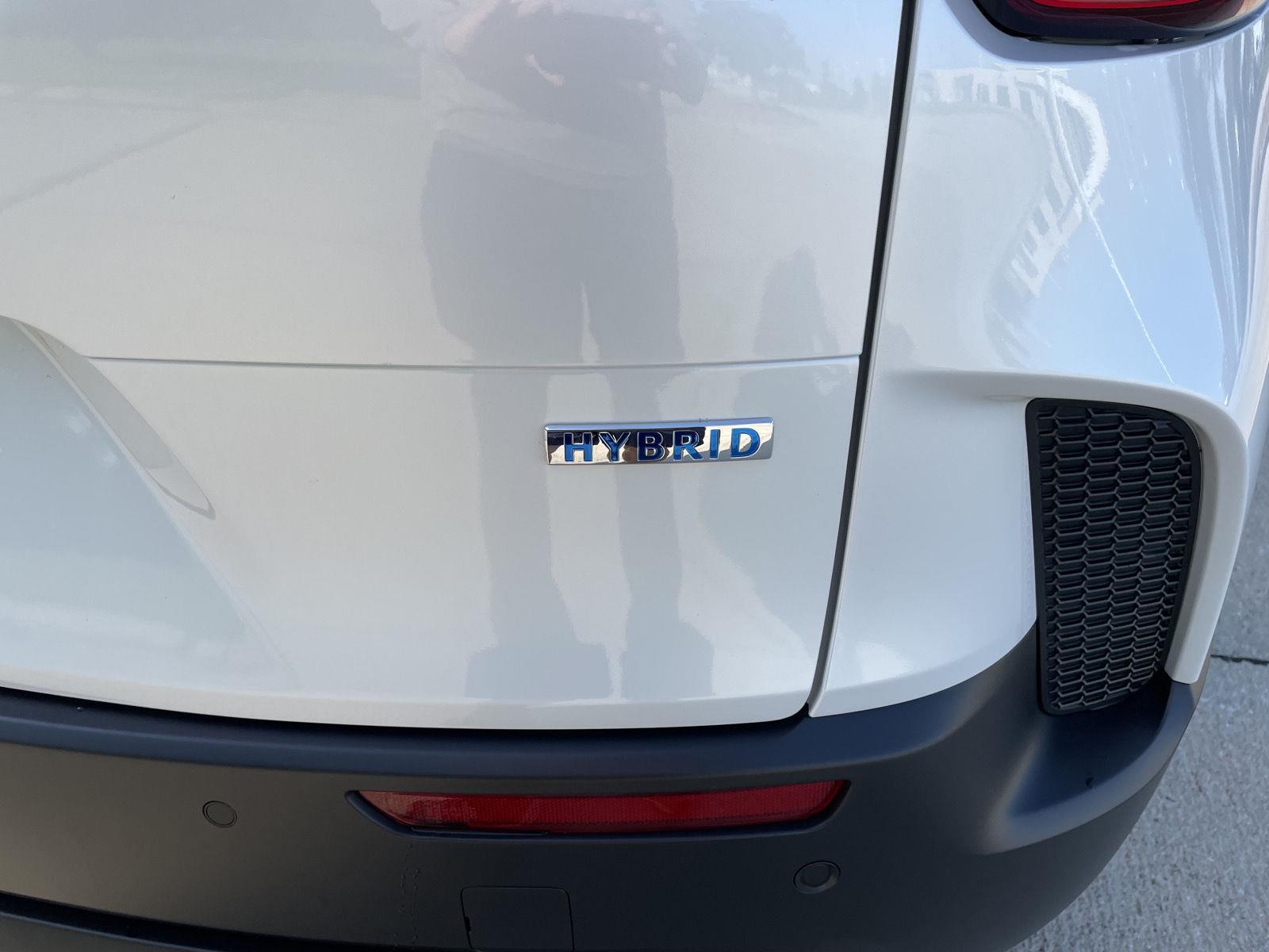 Vehicle photo 37