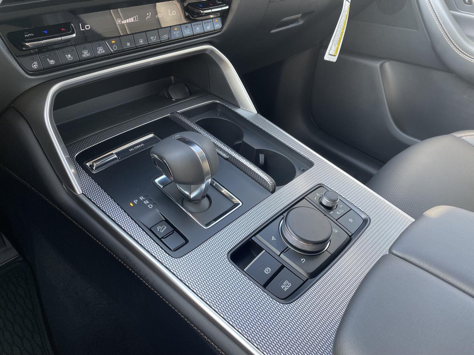 Vehicle photo 31
