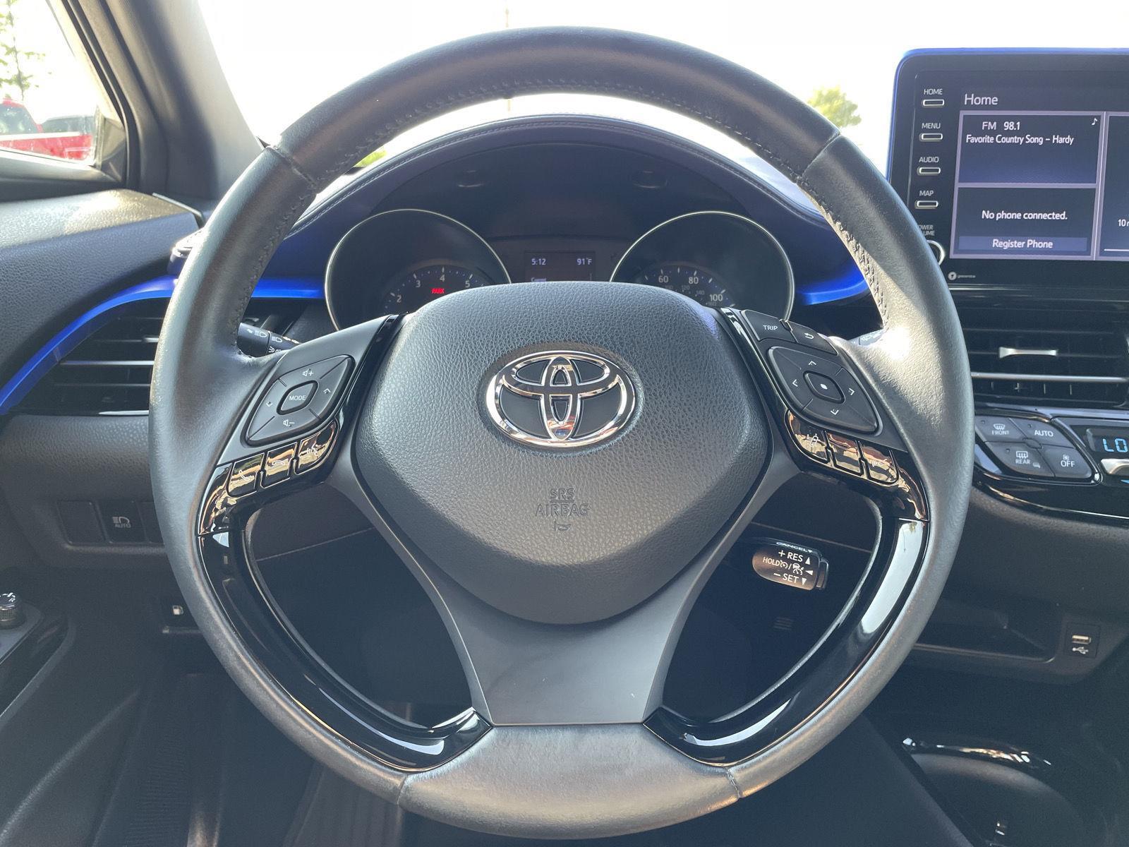 Vehicle photo 12