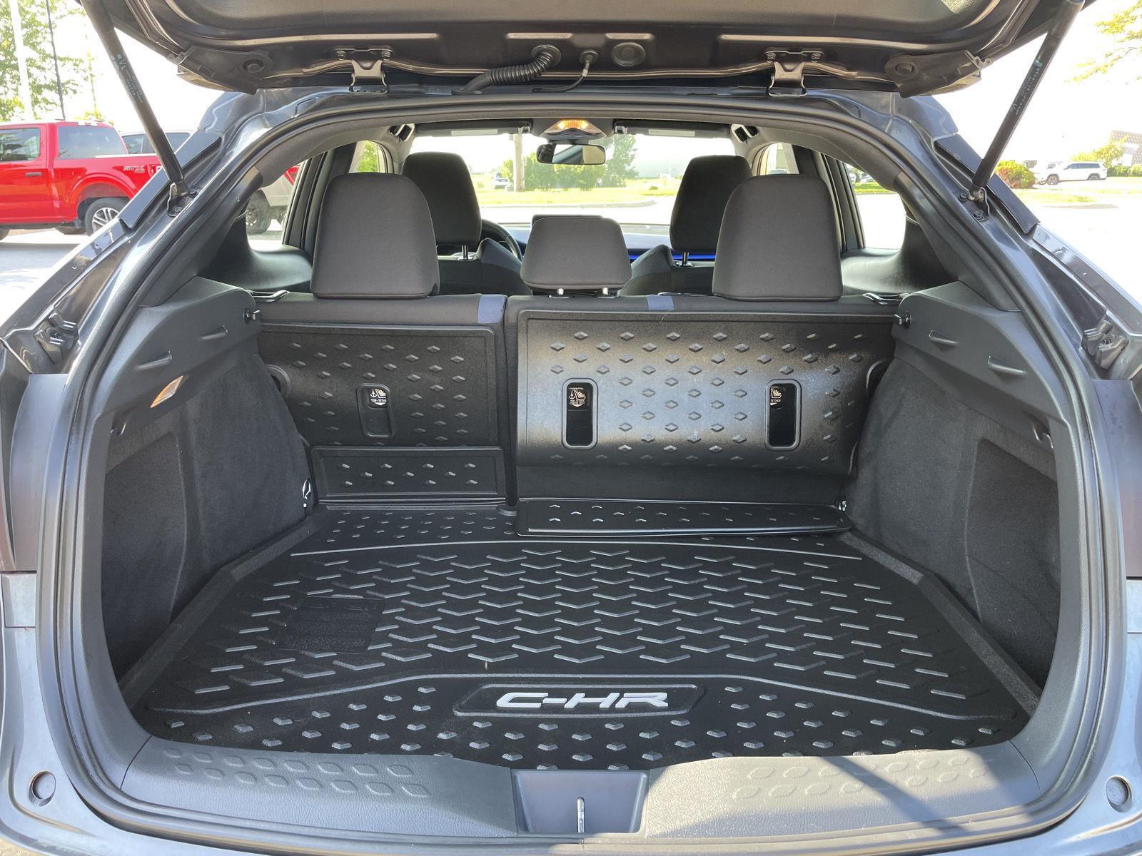 Vehicle photo 33