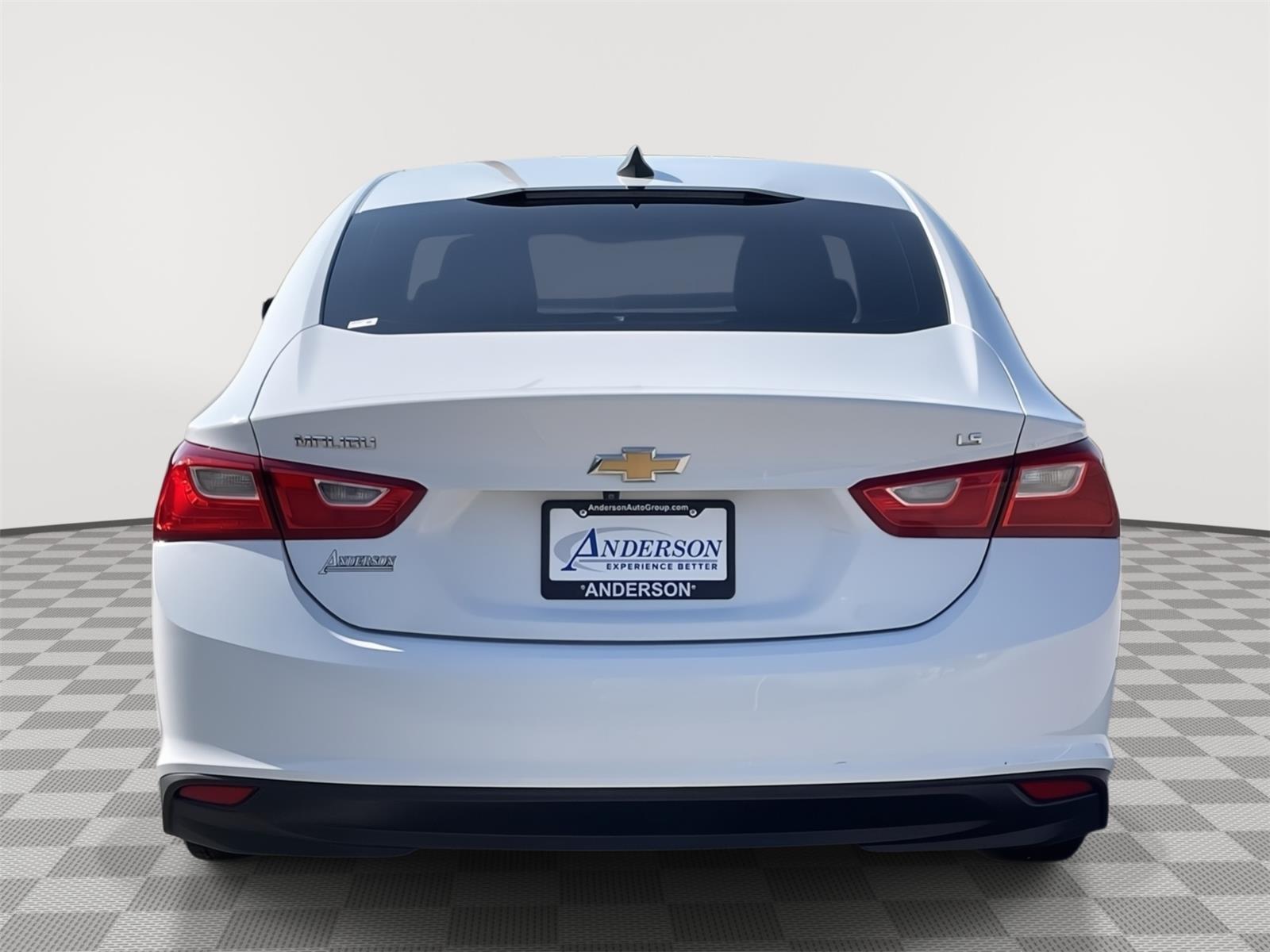 Vehicle photo 8