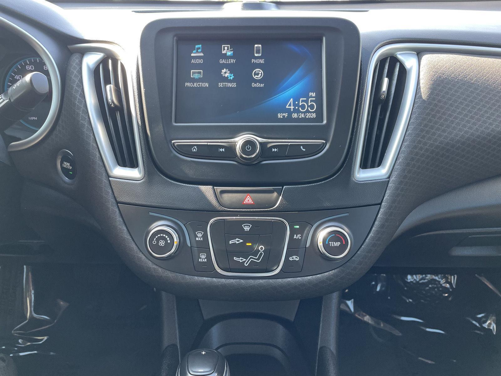 Vehicle photo 22