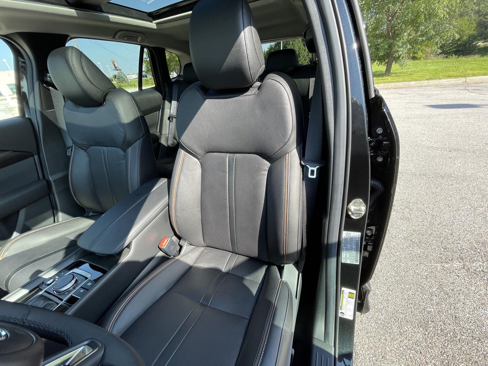 Vehicle photo 17