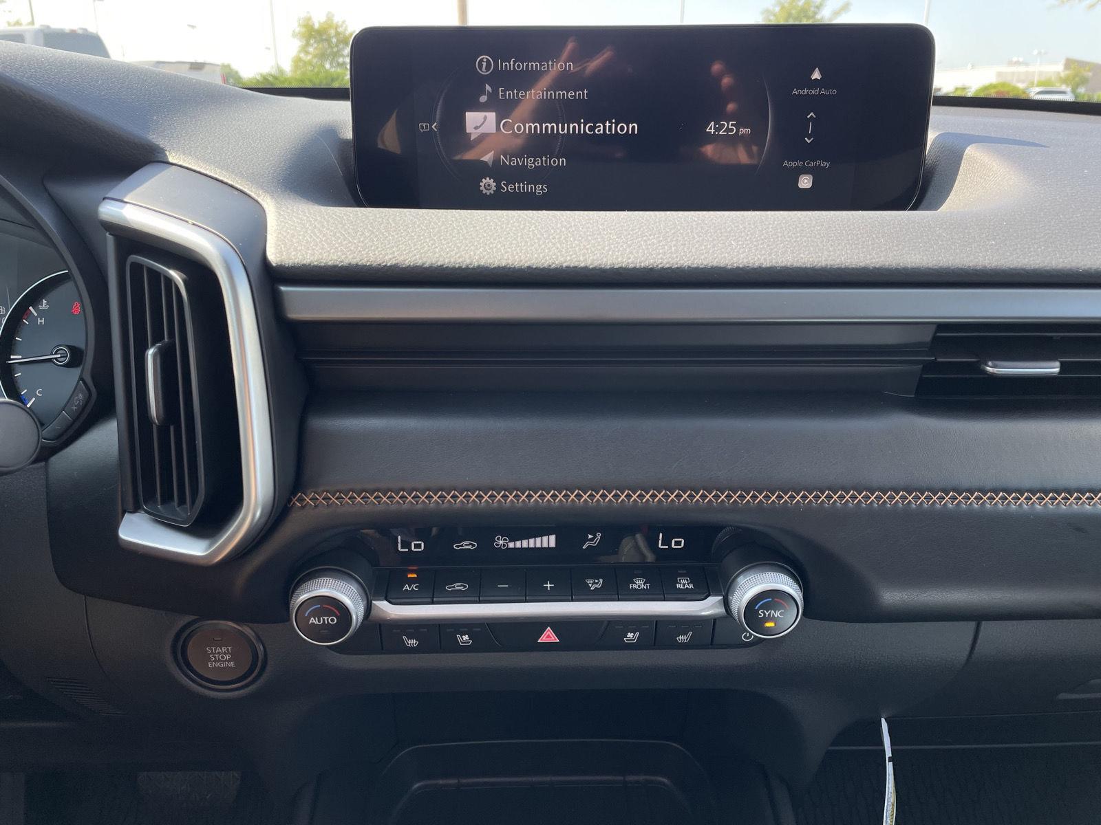 Vehicle photo 22