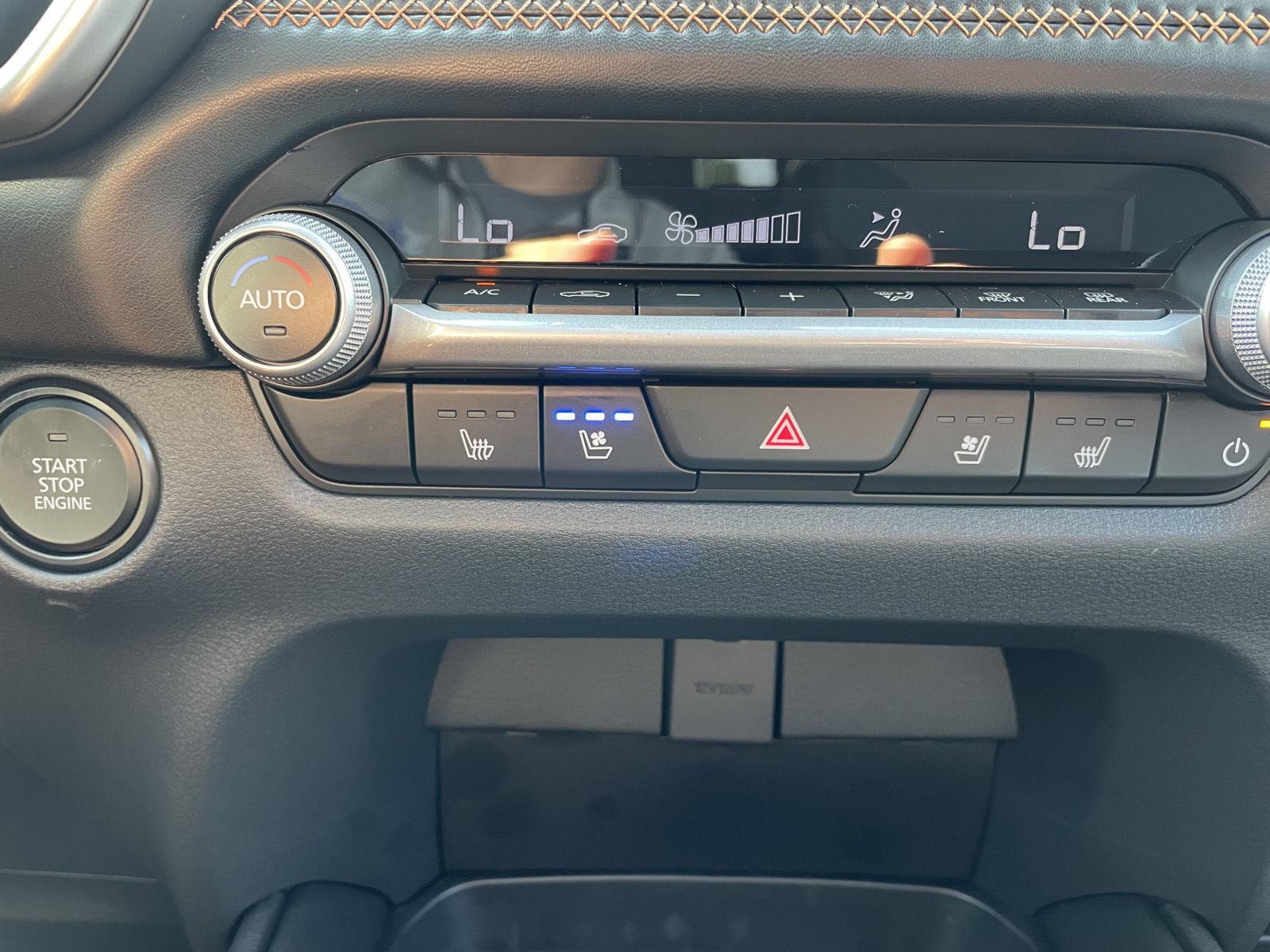 Vehicle photo 27