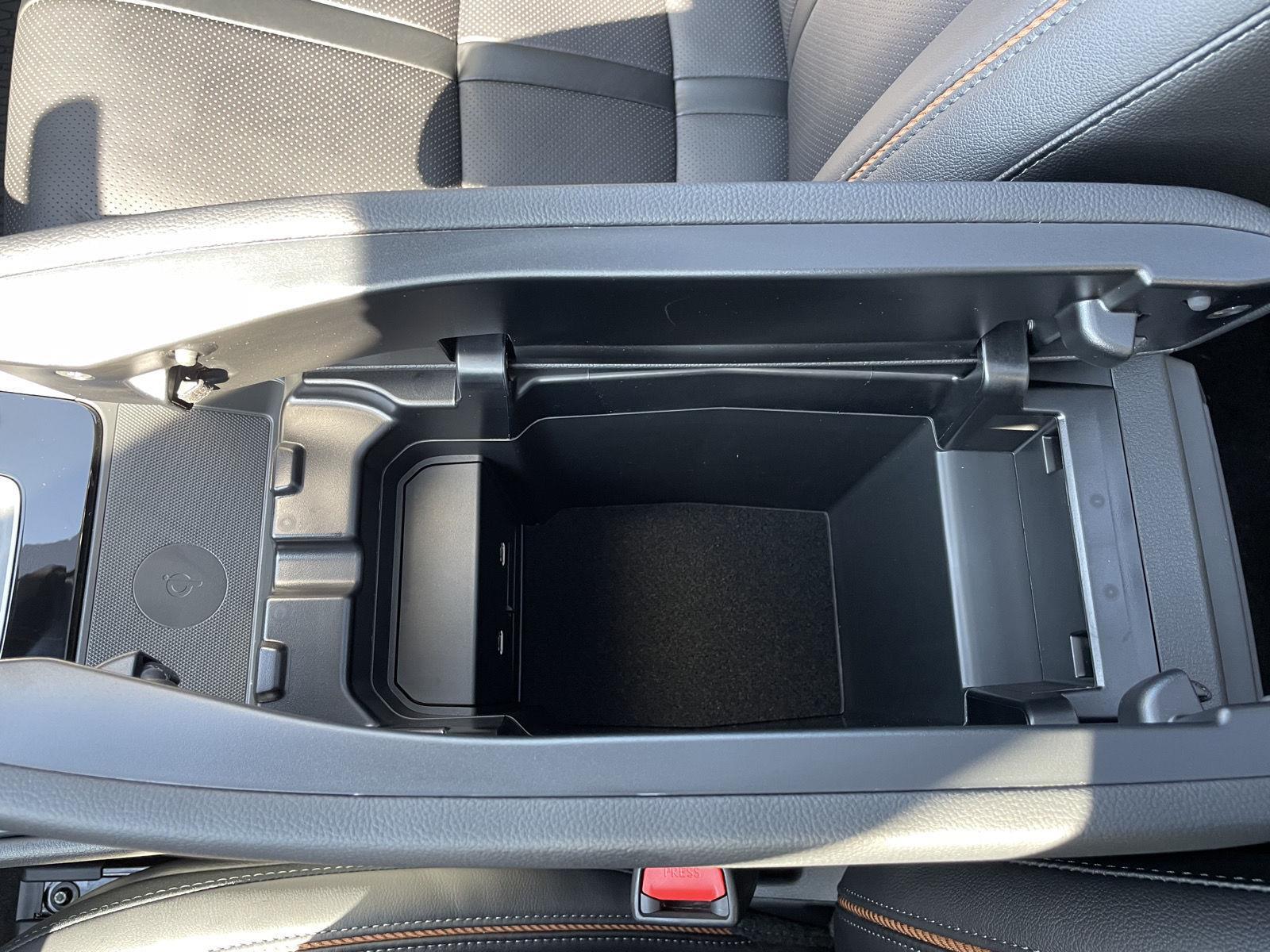 Vehicle photo 31