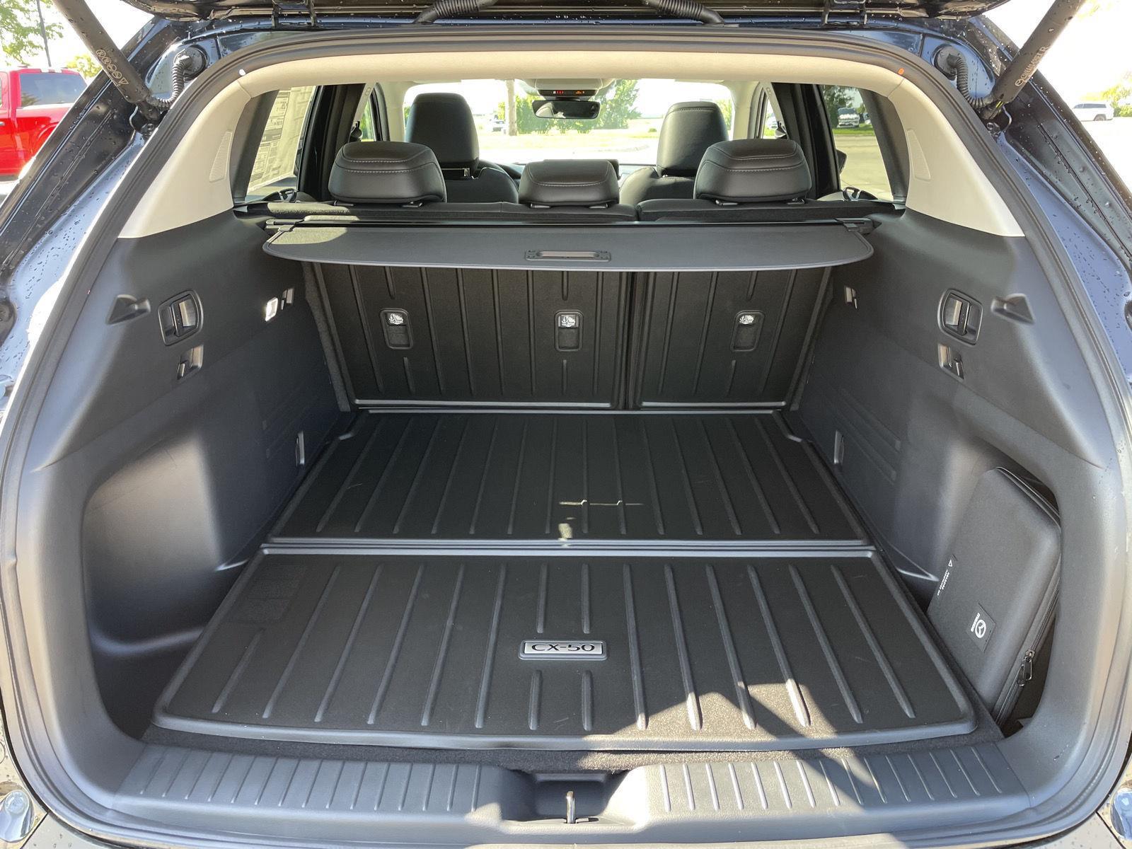 Vehicle photo 35