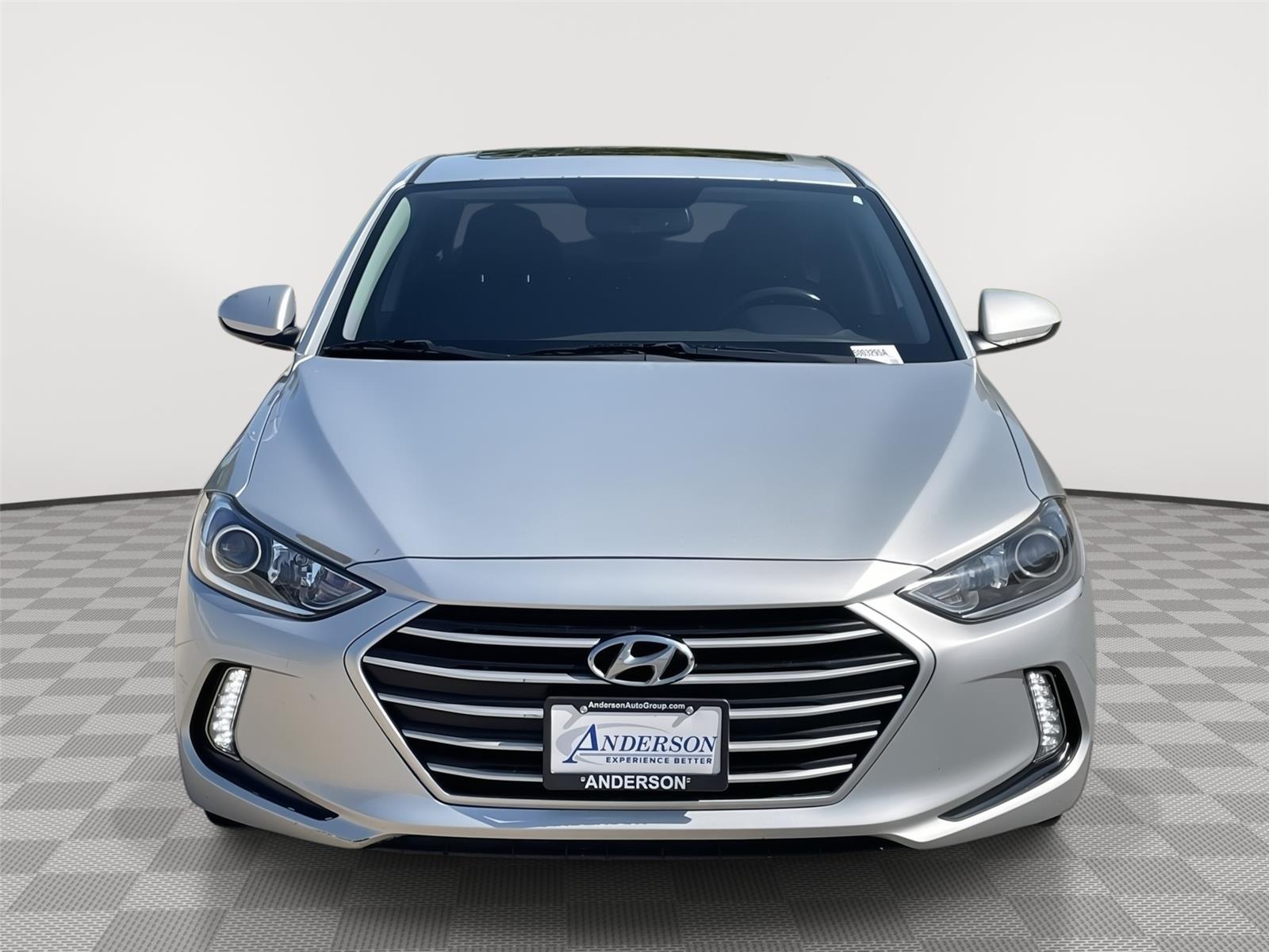 Vehicle photo 4