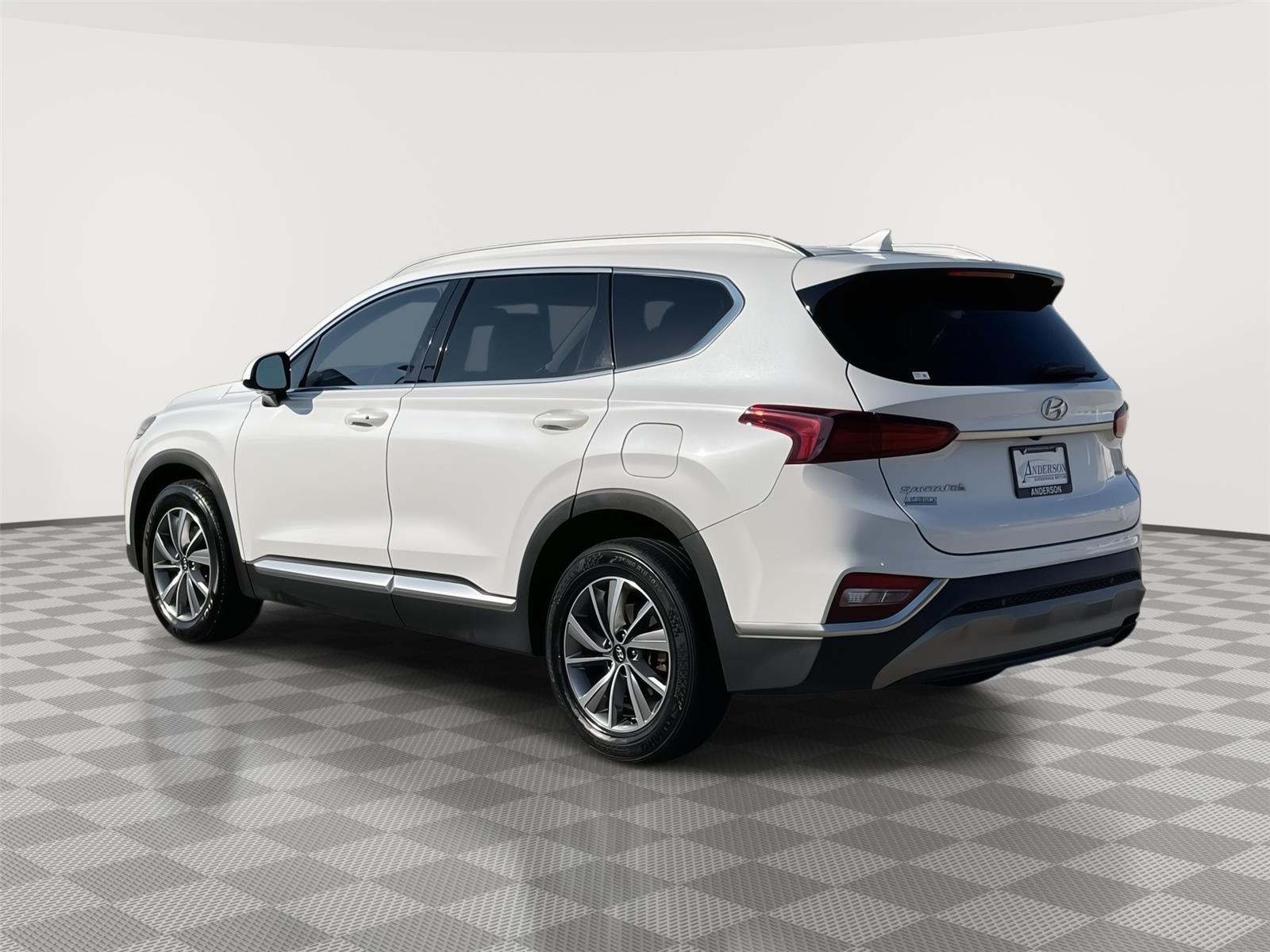 Vehicle photo 9