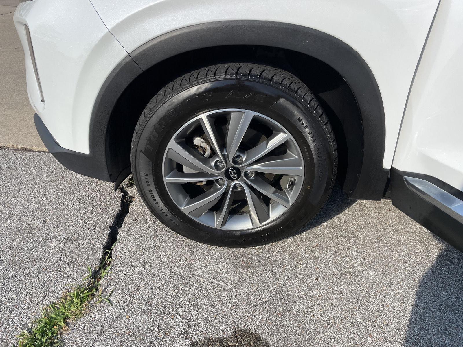 Vehicle photo 10