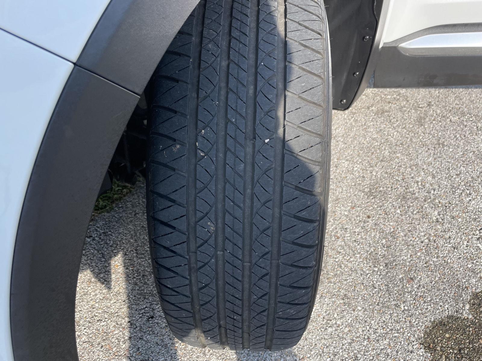 Vehicle photo 11