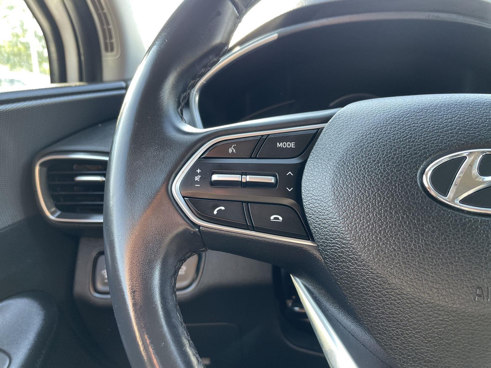 Vehicle photo 13