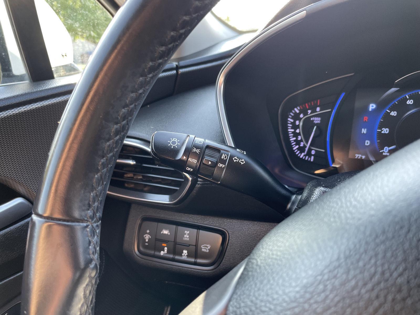 Vehicle photo 16