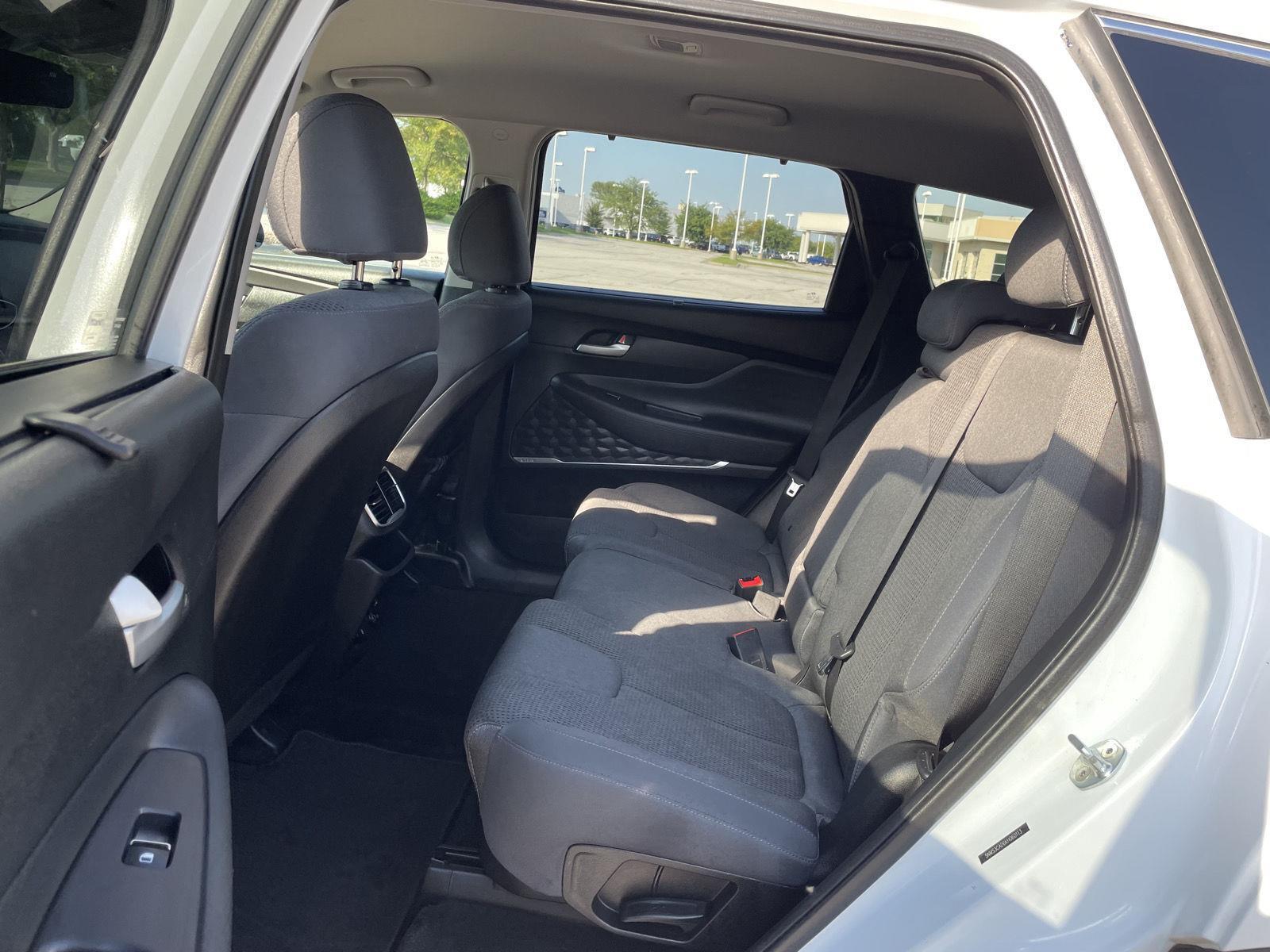 Vehicle photo 20