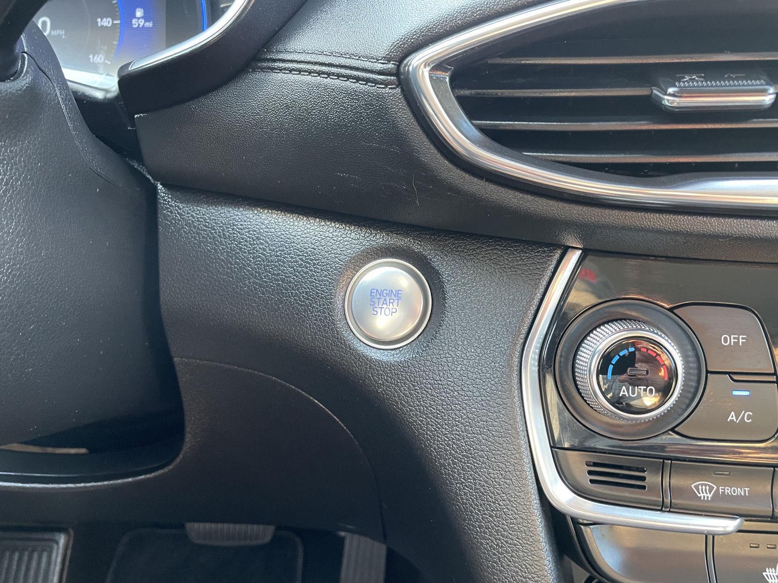 Vehicle photo 24
