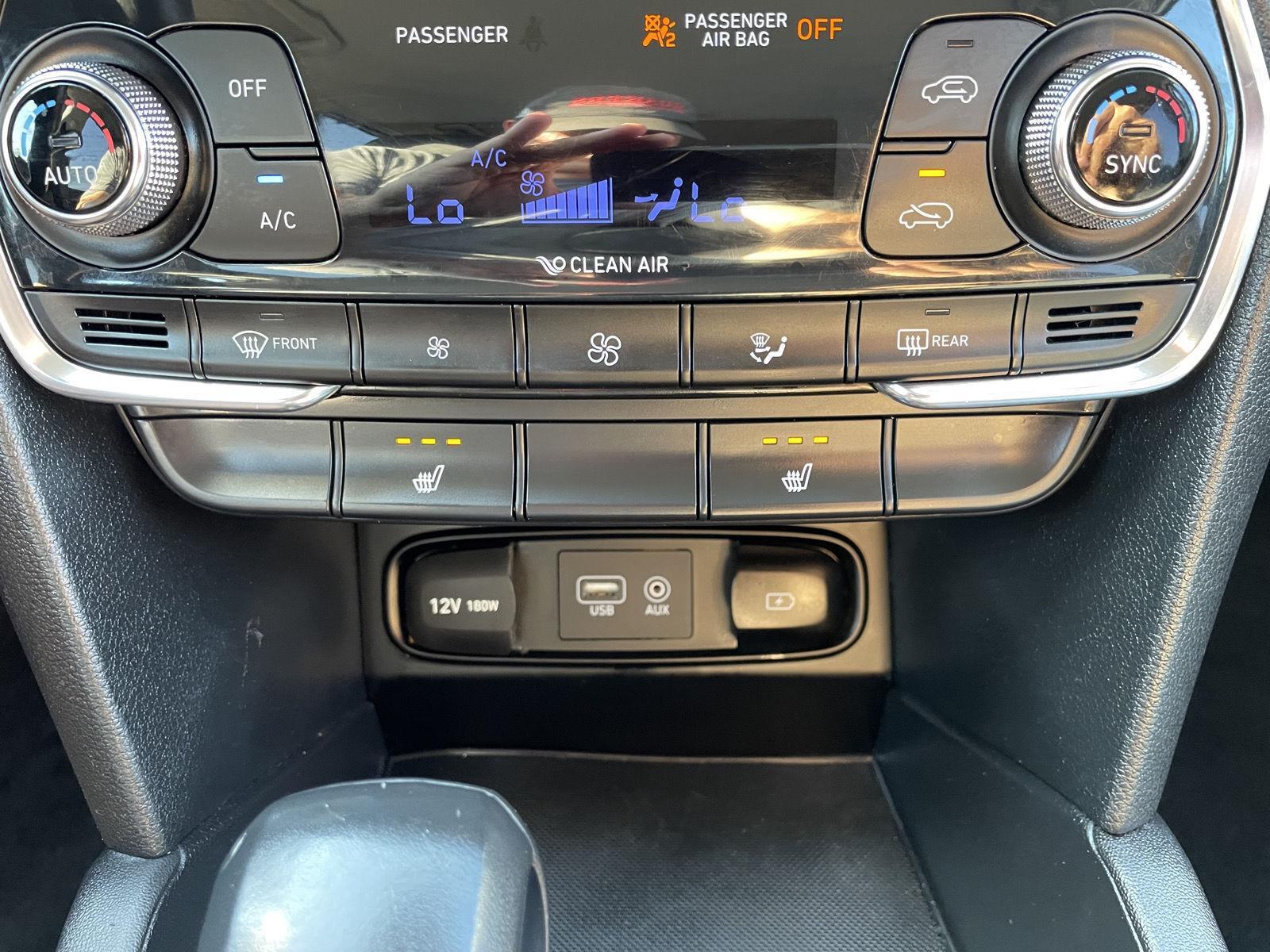 Vehicle photo 27